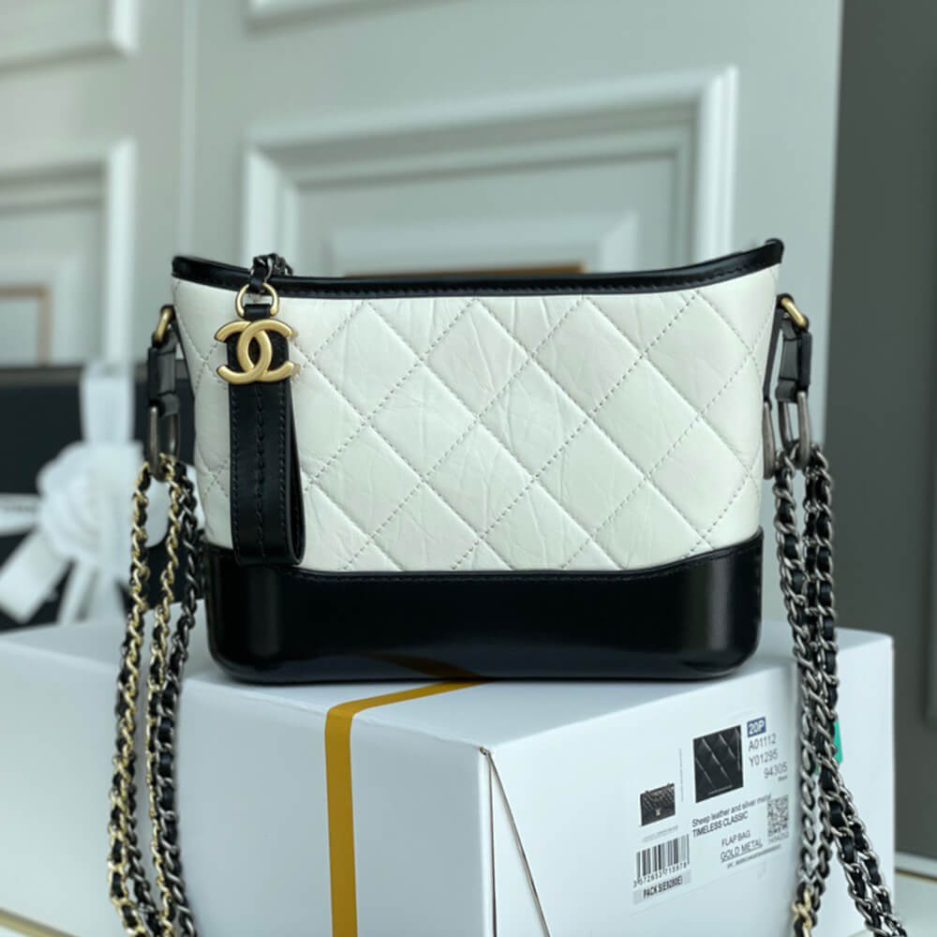 CHANEL’S GABRIELLE SMALL HOBO BAG - 图片 2