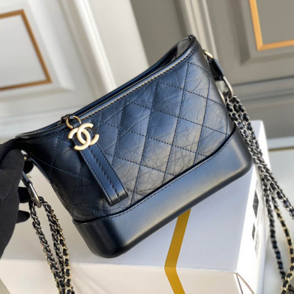 CHANEL’S GABRIELLE SMALL HOBO BAG - 图片 3