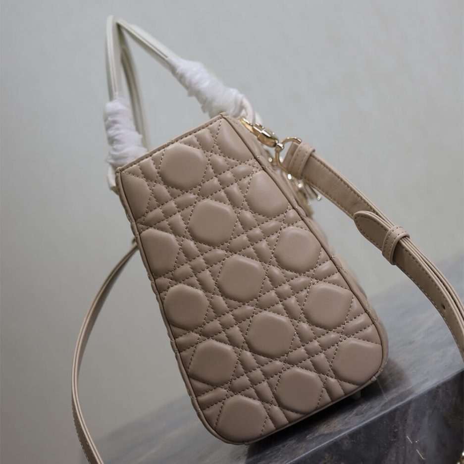 Medium Lady Dior Bag - 图片 3
