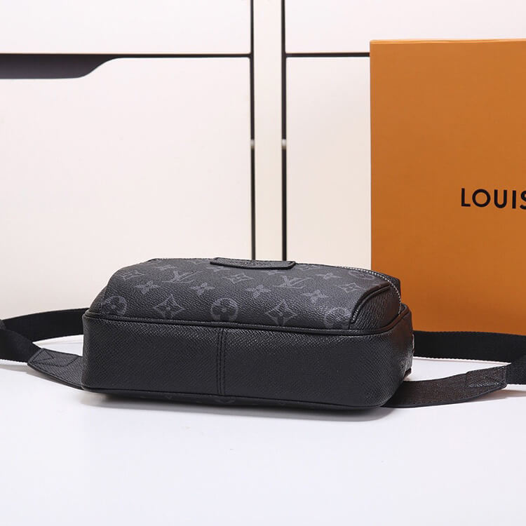 LV Outdoor Bumbag - 图片 4