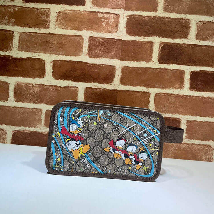 Disney x Gucci Donald Duck Cosmetic Case - 图片 4