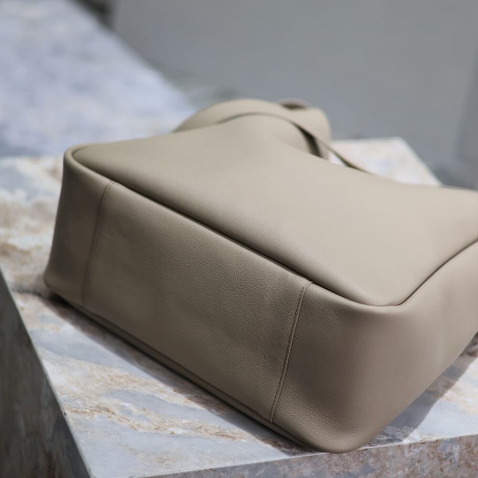 YSL LE 5 À 7 supple LARGE - 图片 5