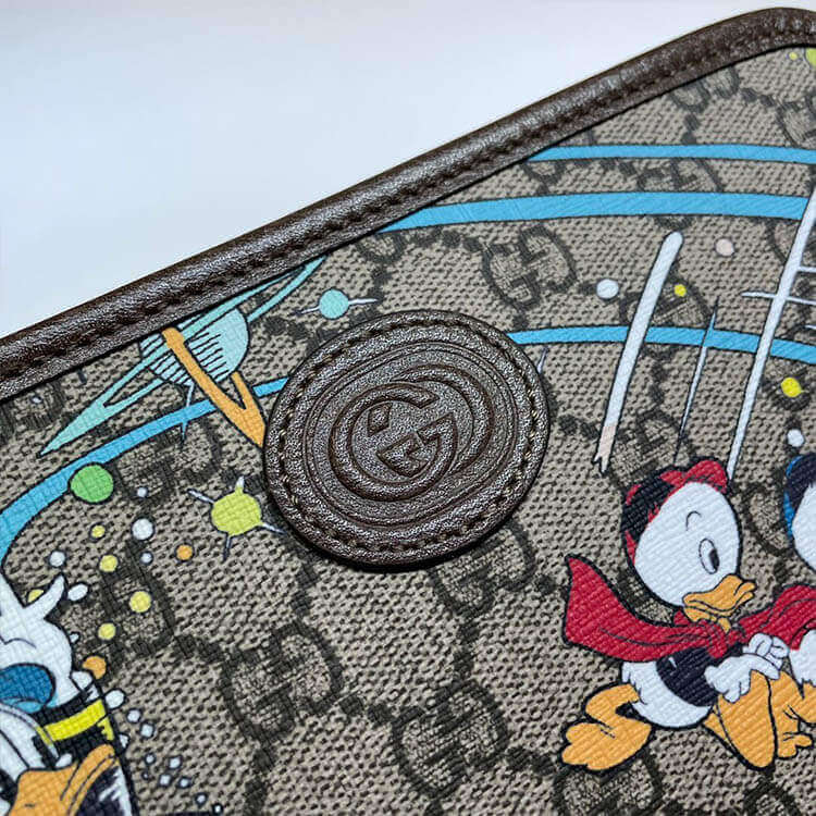 Disney x Gucci Donald Duck Cosmetic Case - 图片 6