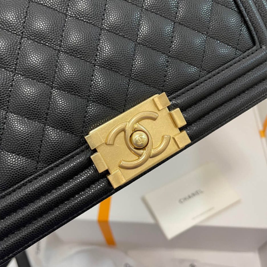 Boy Chanel Handbag - 图片 6