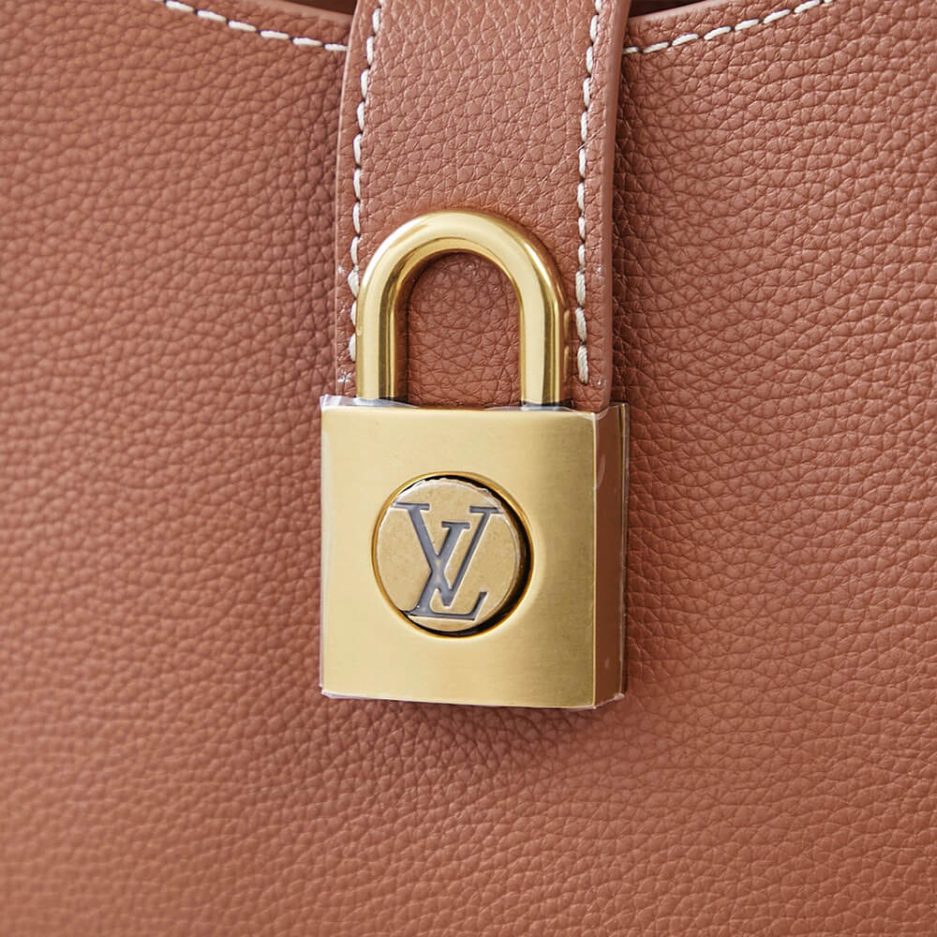LV Low Key Shoulder Bag - 图片 6