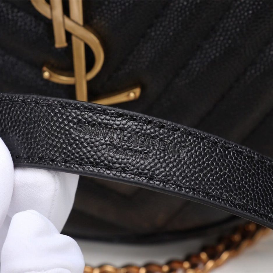 VINYLE ROUND CAMERA BAG IN CHEVRON-QUILTED GRAIN DE POUDRE EMBOSSED LEATHER - 图片 6