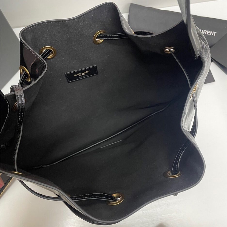 PARIS VII MEDIUM HOBO BAG IN CROCODILE-EMBOSSED PATENT LEATHER - 图片 7