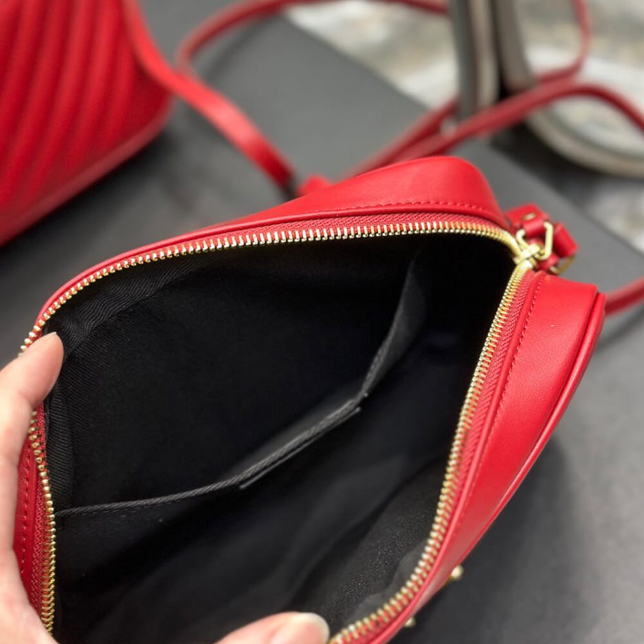 LOU CAMERA BAG IN QUILTED LEATHER - 图片 8