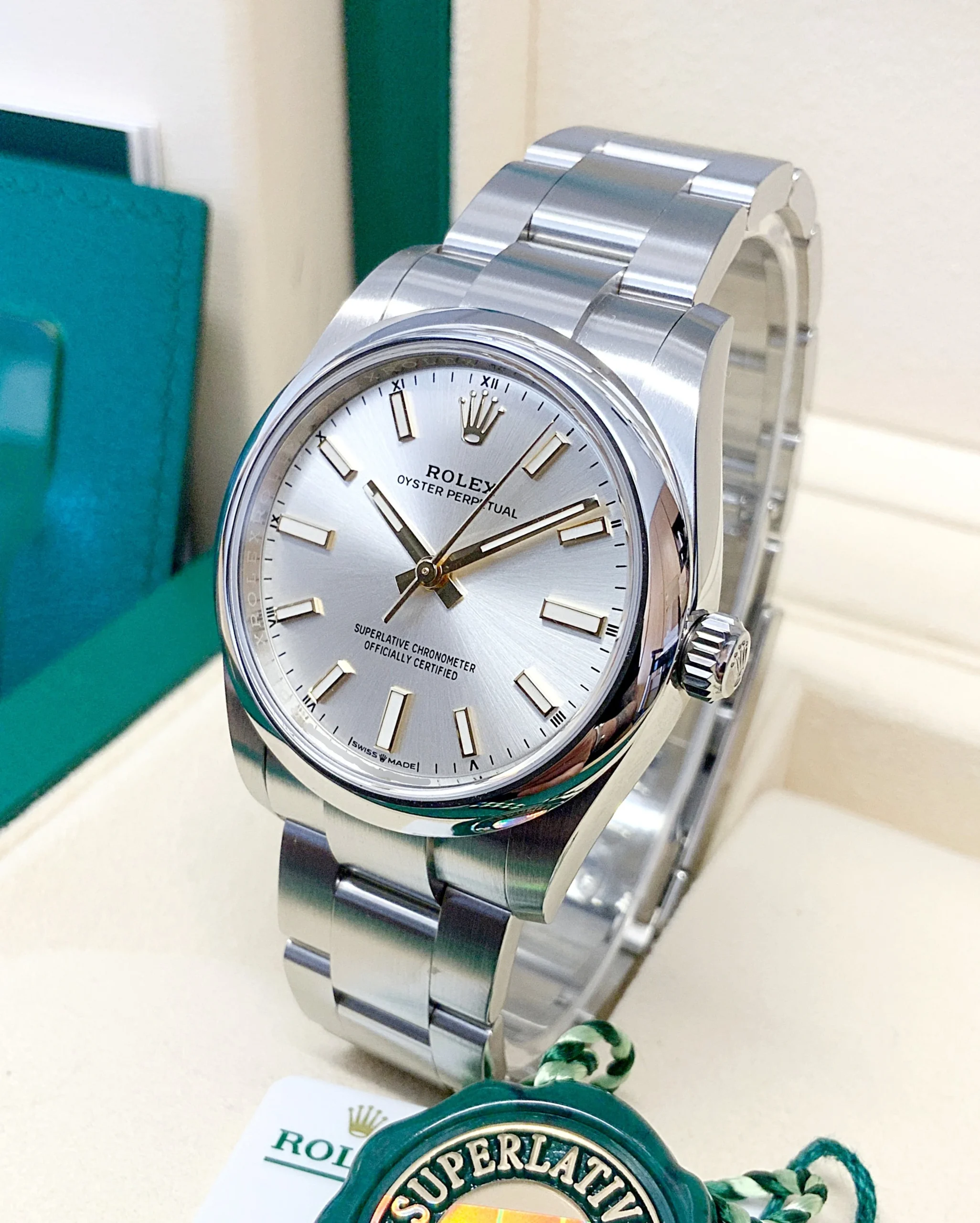 OYSTER PERPETUAL 124300 Series(Champagne gold) - 图片 3